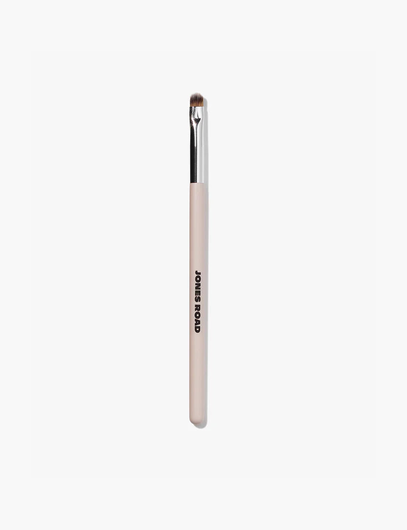 The Eyeliner Brush Line and Blend
