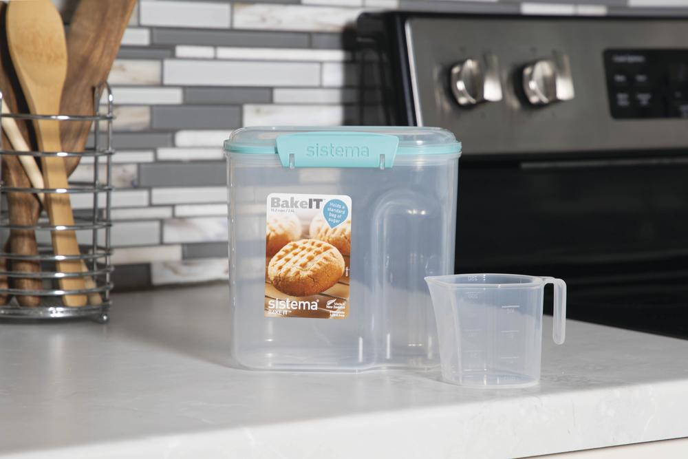 Sistema® BakeIt 2.4L Storage Container with Integrated Cup – Perfect for Baking Storage