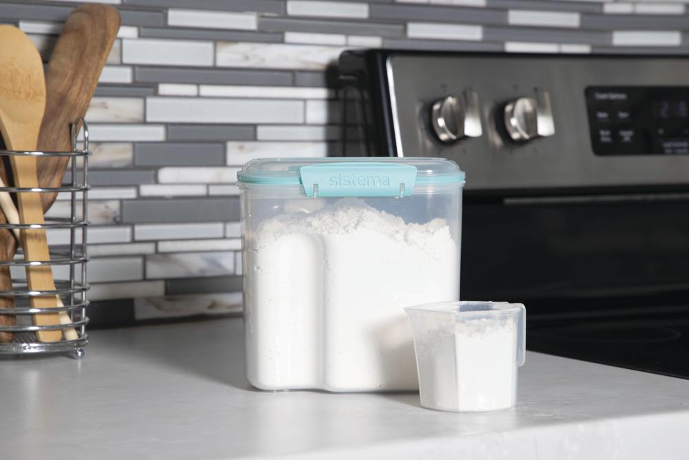 Sistema® BakeIt 2.4L Storage Container with Integrated Cup – Perfect for Baking Storage